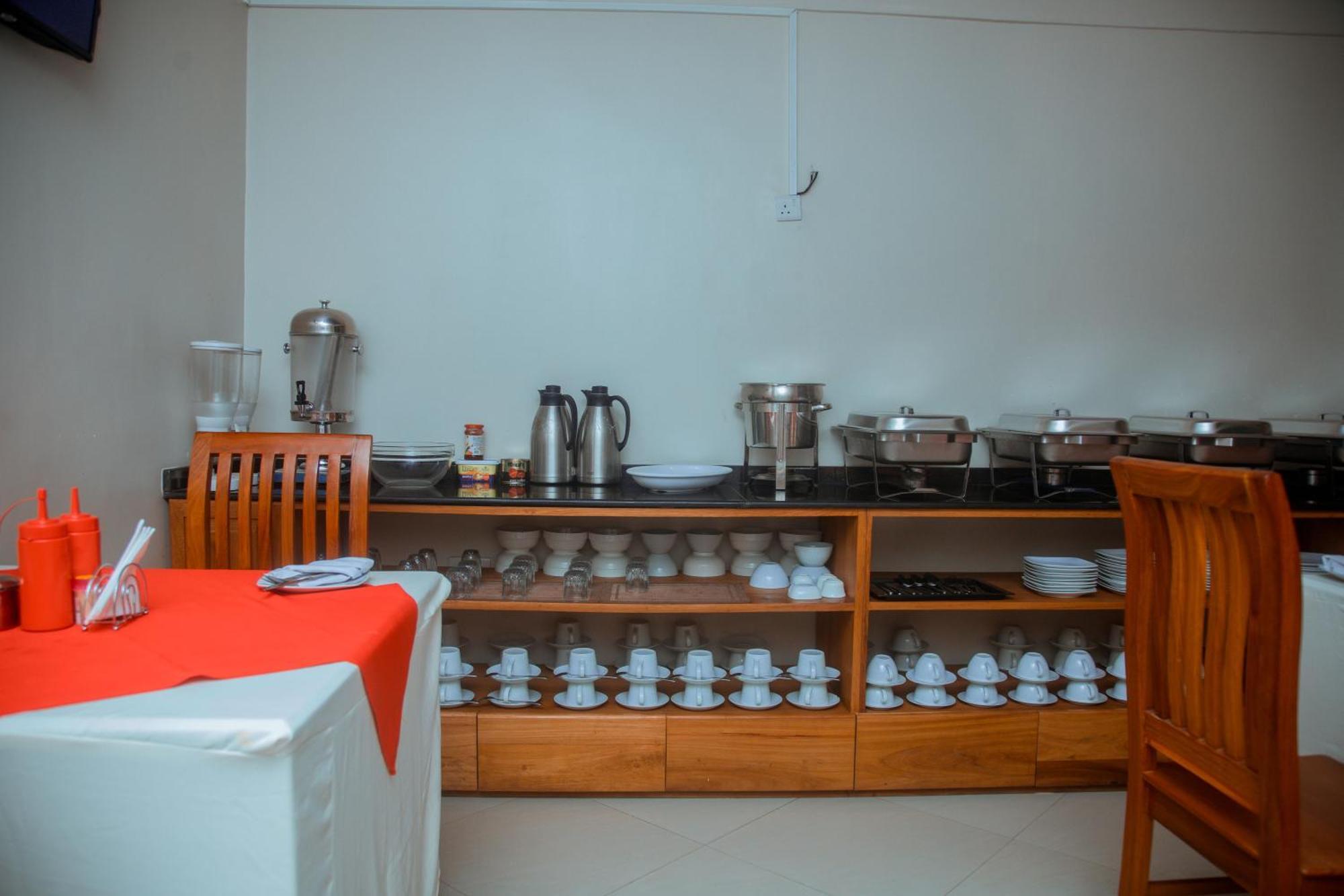 Le Grand Marie Hotel Dar es Salaam Exteriör bild