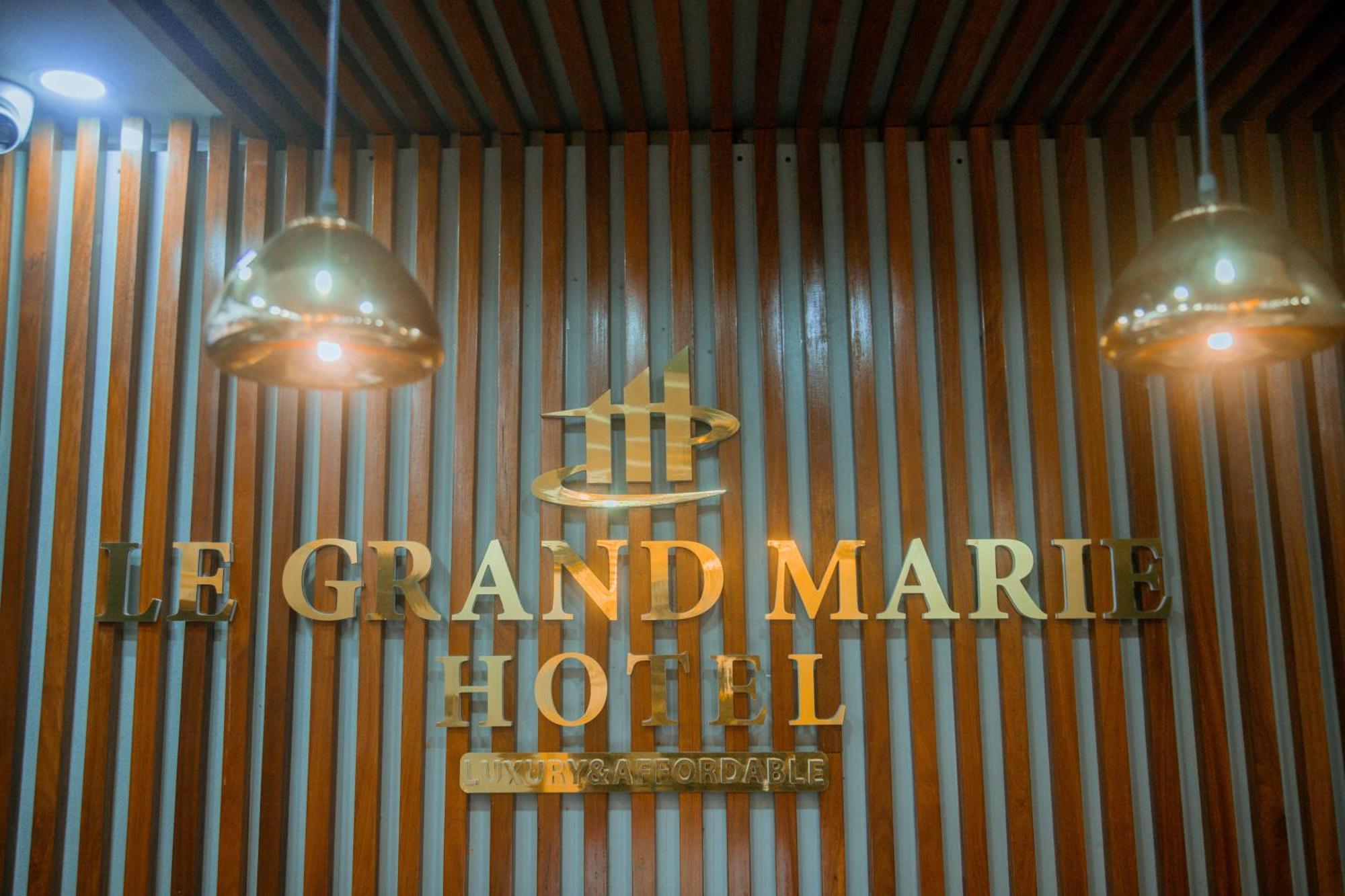 Le Grand Marie Hotel Dar es Salaam Exteriör bild