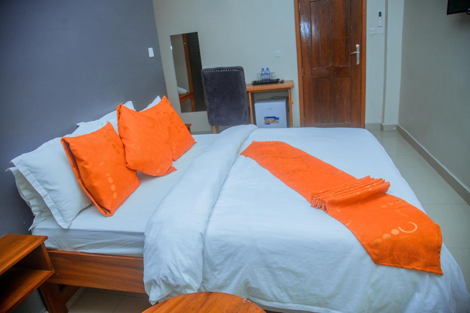 Le Grand Marie Hotel Dar es Salaam Exteriör bild