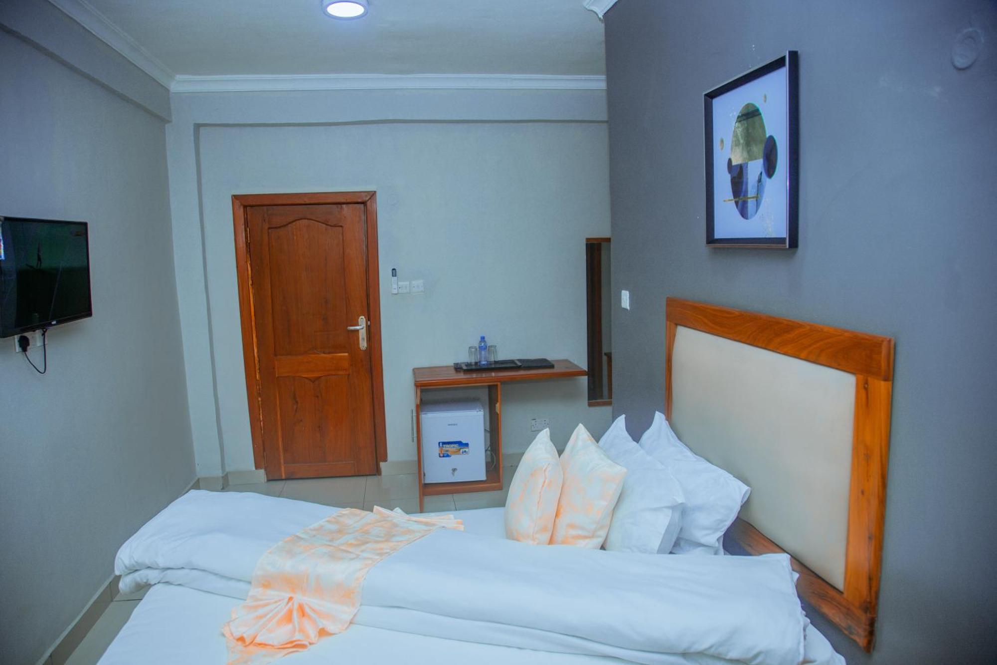 Le Grand Marie Hotel Dar es Salaam Exteriör bild