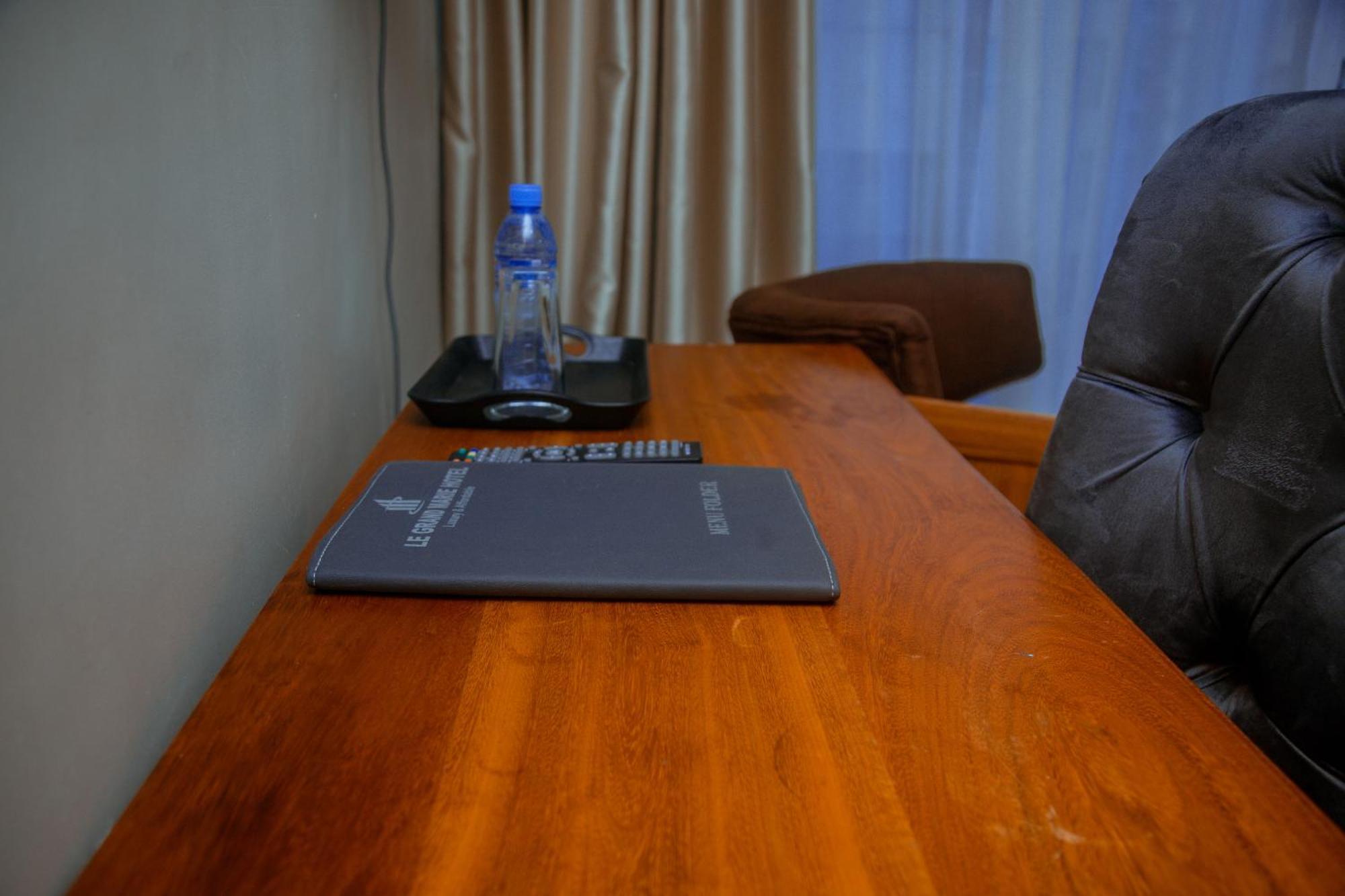 Le Grand Marie Hotel Dar es Salaam Exteriör bild