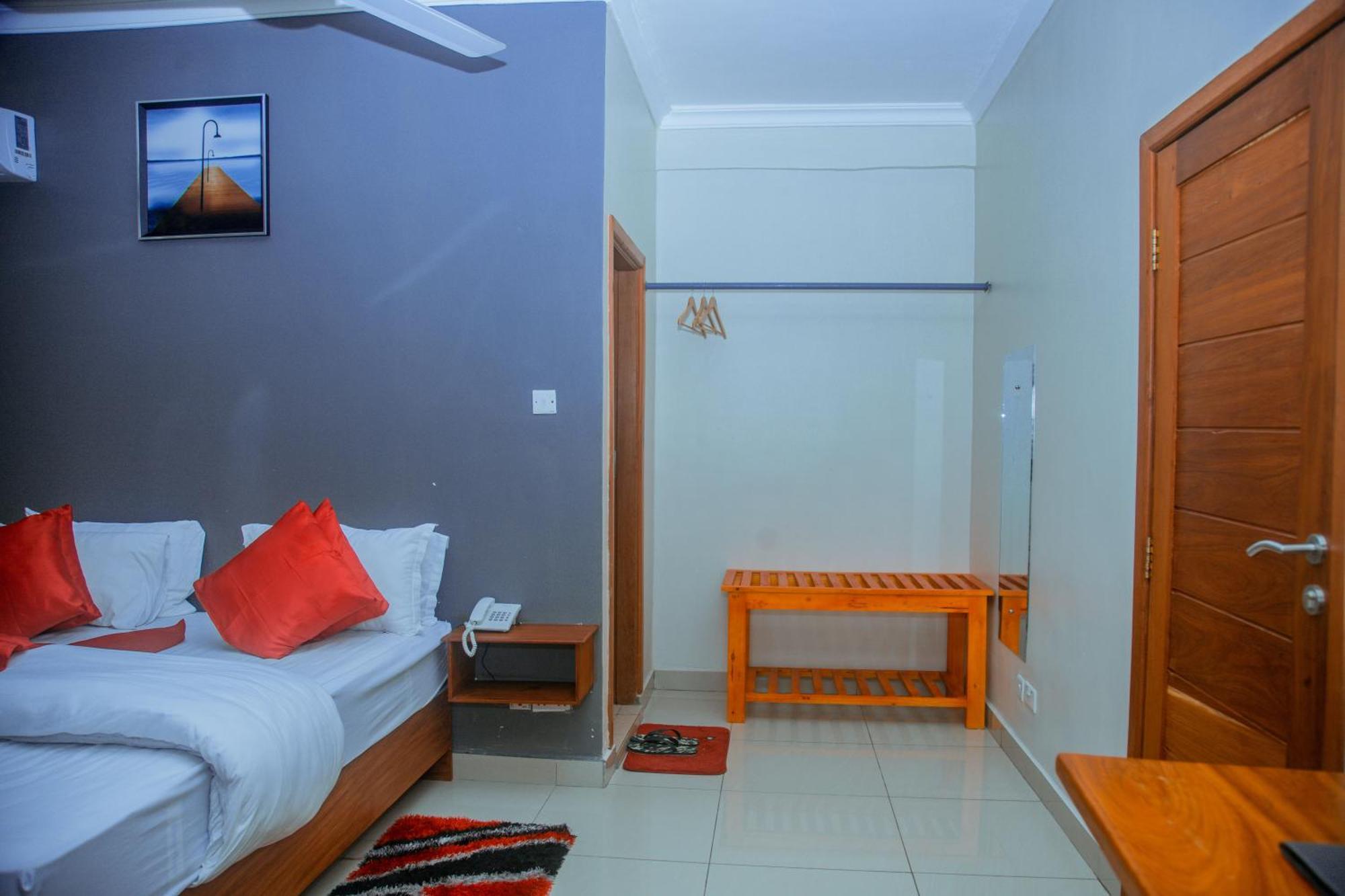 Le Grand Marie Hotel Dar es Salaam Exteriör bild