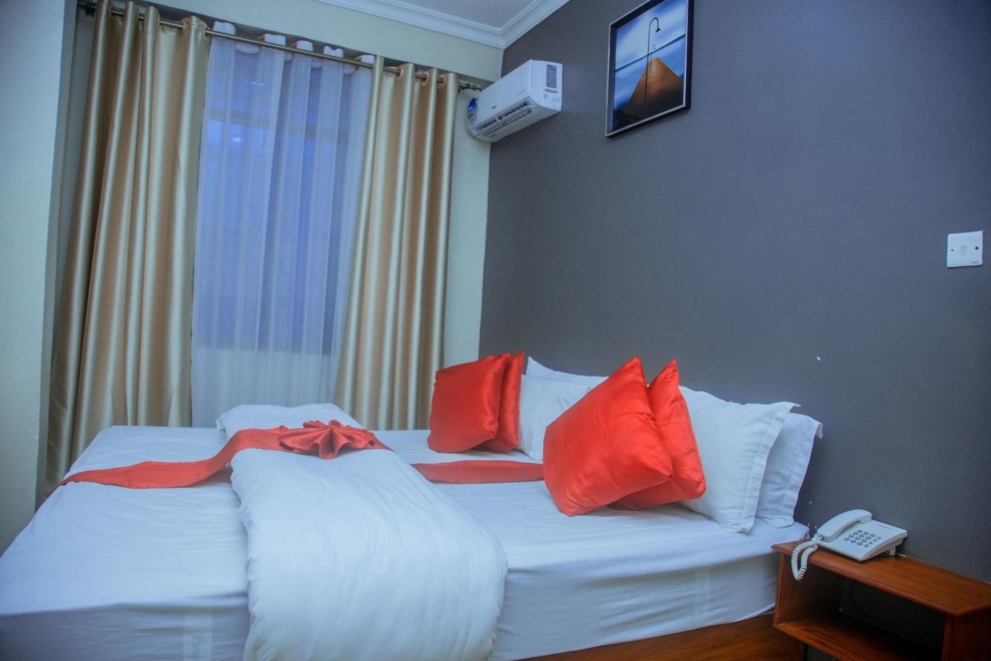 Le Grand Marie Hotel Dar es Salaam Exteriör bild