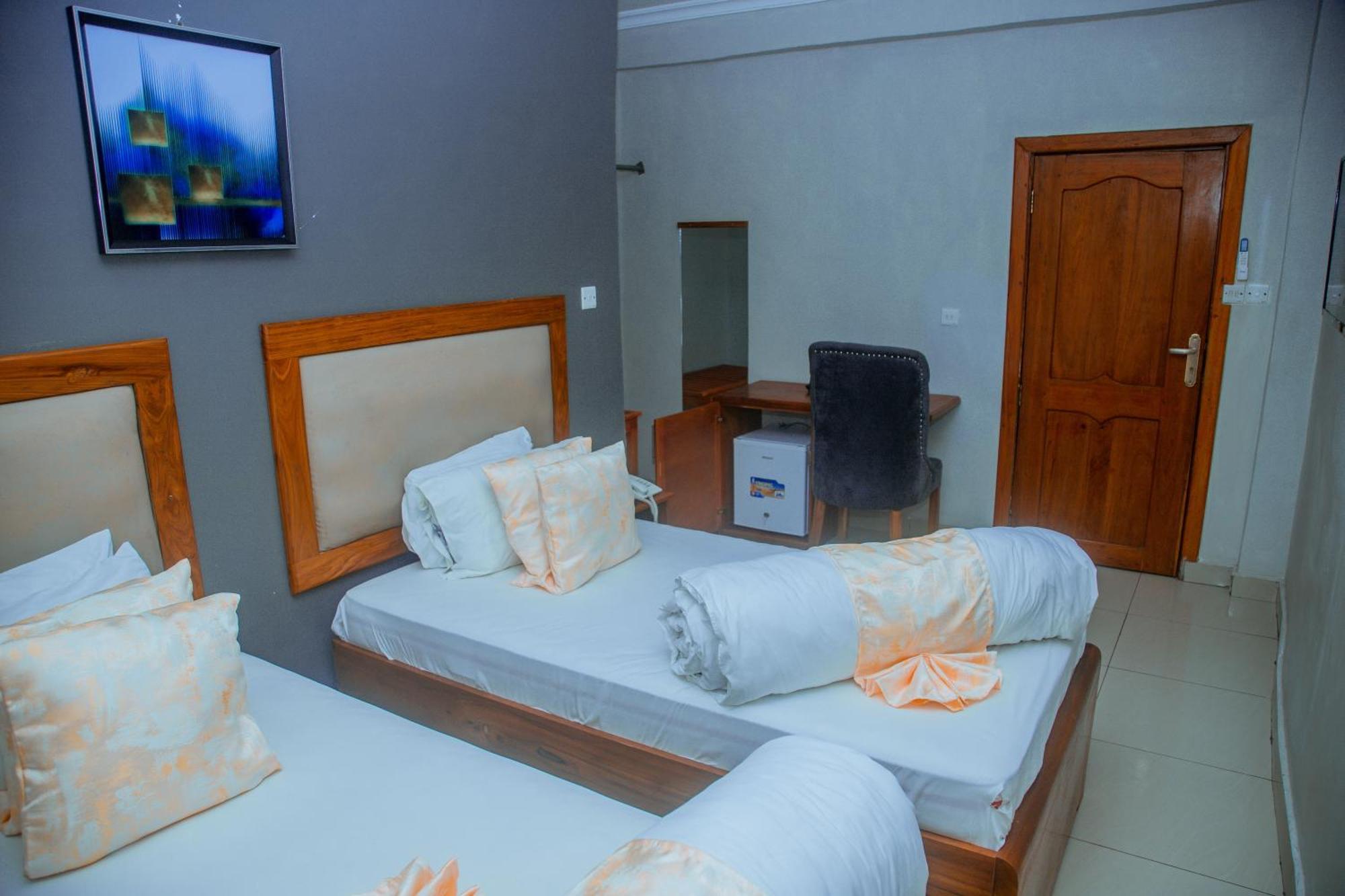 Le Grand Marie Hotel Dar es Salaam Exteriör bild